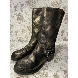 Simply Vera Metallic Harness boots size 6